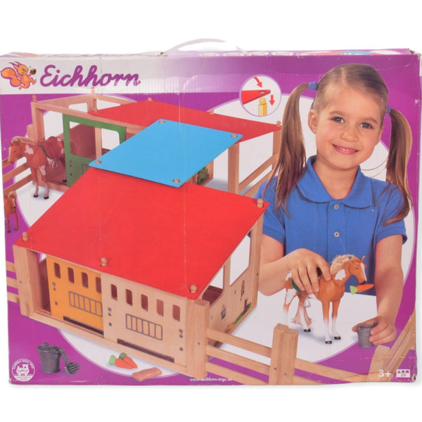 Wooden Horse Stable Playing Set