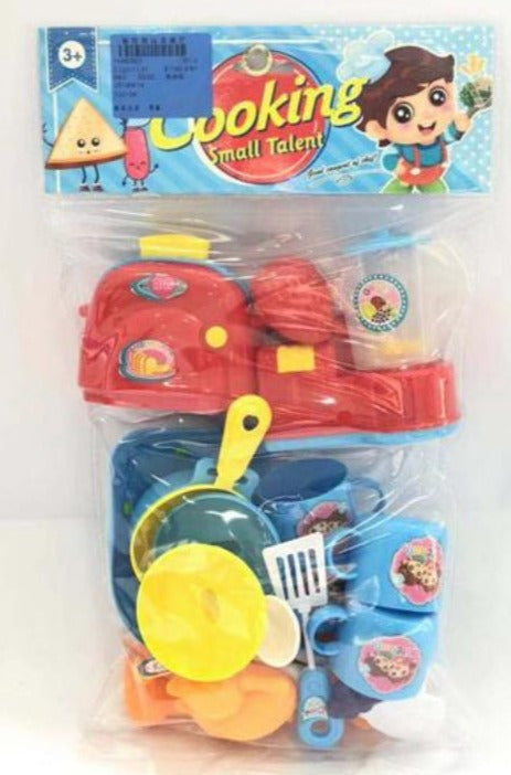 Pretend Play Miniature Kitchen Set