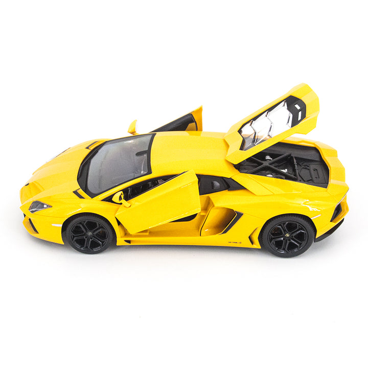 Side profile of Lamborghini Aventador LP700 1:14 RC Car